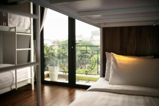 Hanoi Eastern Gate Hostel & Spa Экстерьер фото