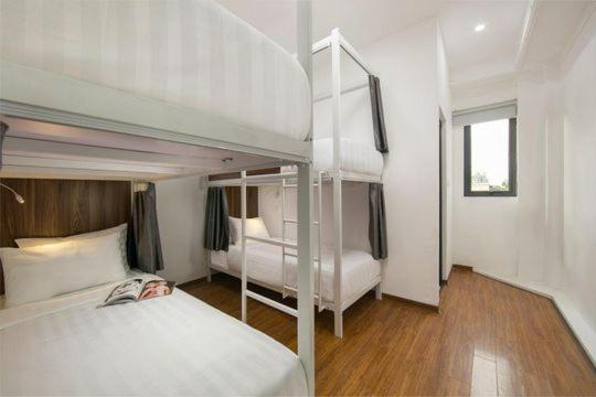 Hanoi Eastern Gate Hostel & Spa Экстерьер фото